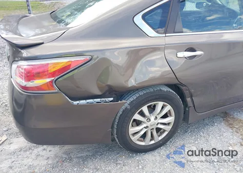 2014 Nissan Altima 2.5 из США, поврежденный, VIN 1N4AL3AP2EN261431